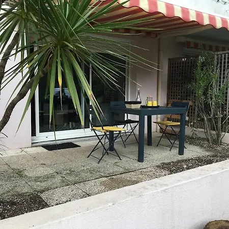 Bel Appart Neuf, Terrasse , Parking, Plage A 400 M